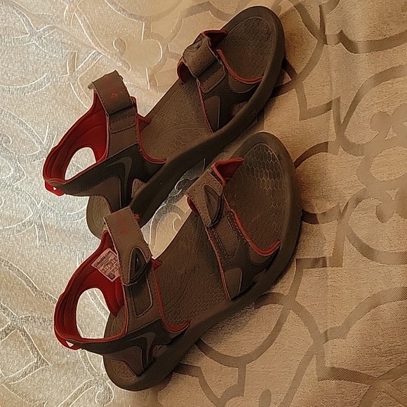 Columbia Sandals - Picture 3 of 8